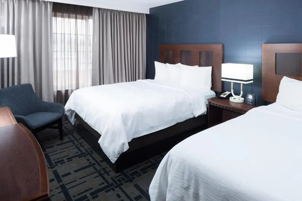 Embassy Suites by Hilton Anchorage - Chambres