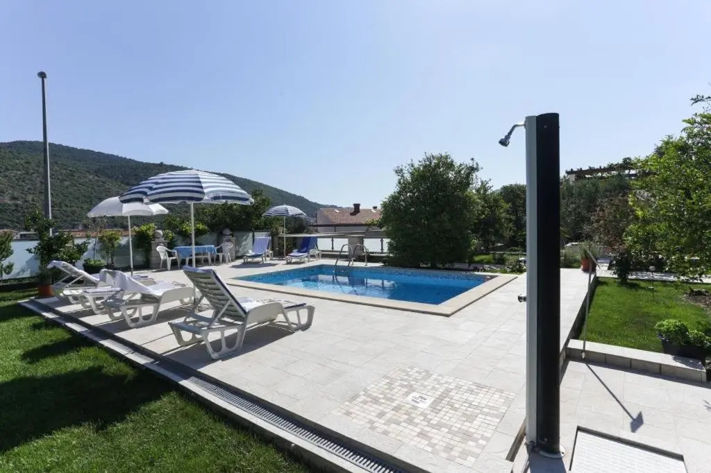 Standard Double room with balcony and with sea view (full double bed)