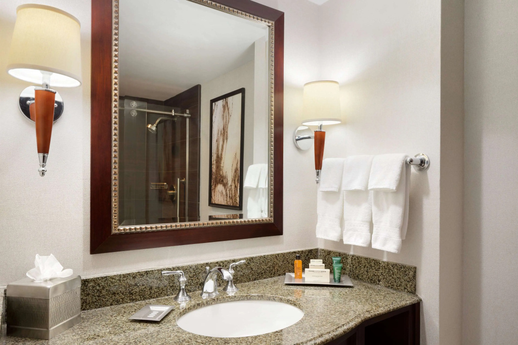 Hilton East Brunswick Hotel & Executive Meeting Center - Général