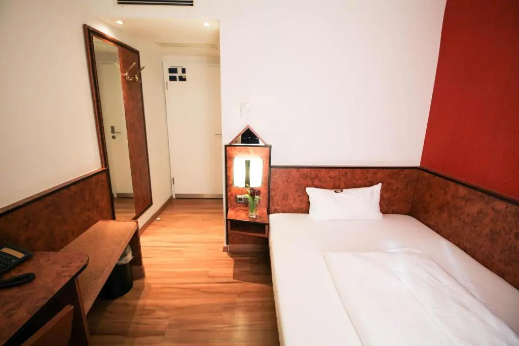 Hotel Miramar am Römer - Chambres