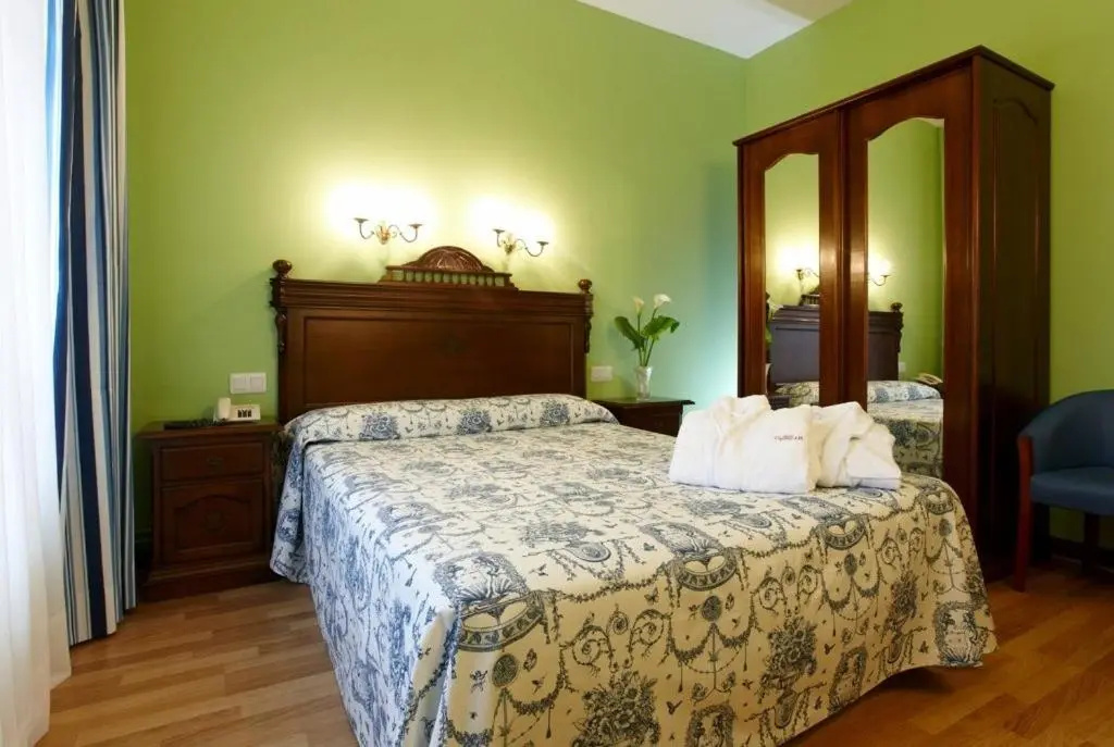 Gran Hotel Balneario De Lierganes - Chambres