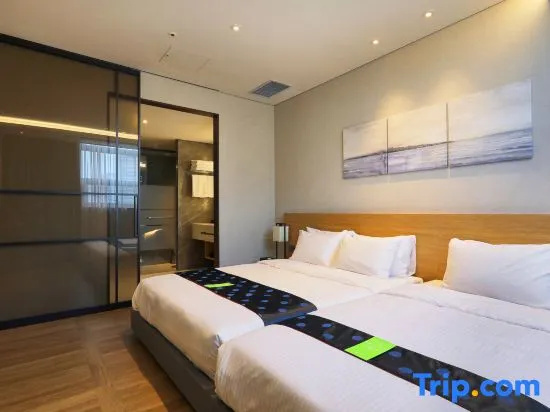 Deluxe Suite with river view
