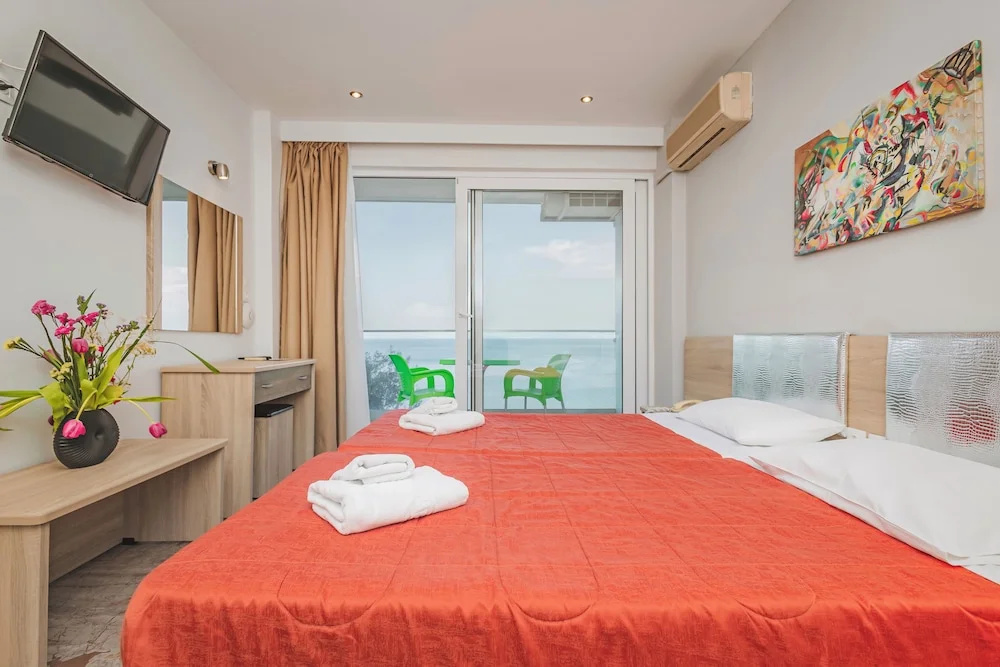 Standard Double room with balcony and with sea view (full double bed)