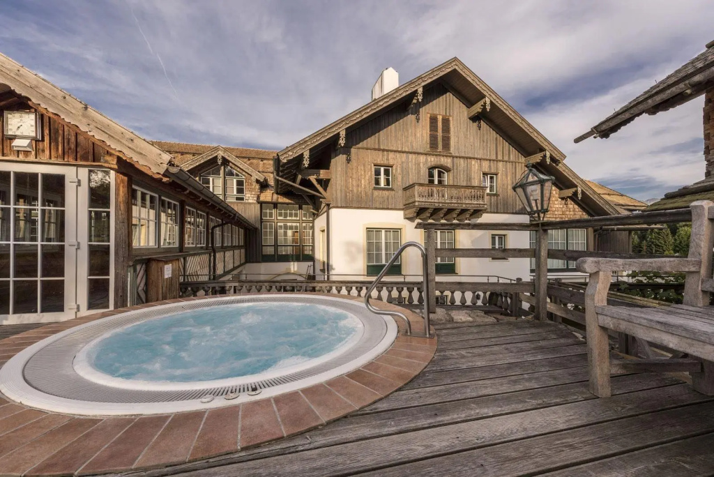 Hotel photo 12