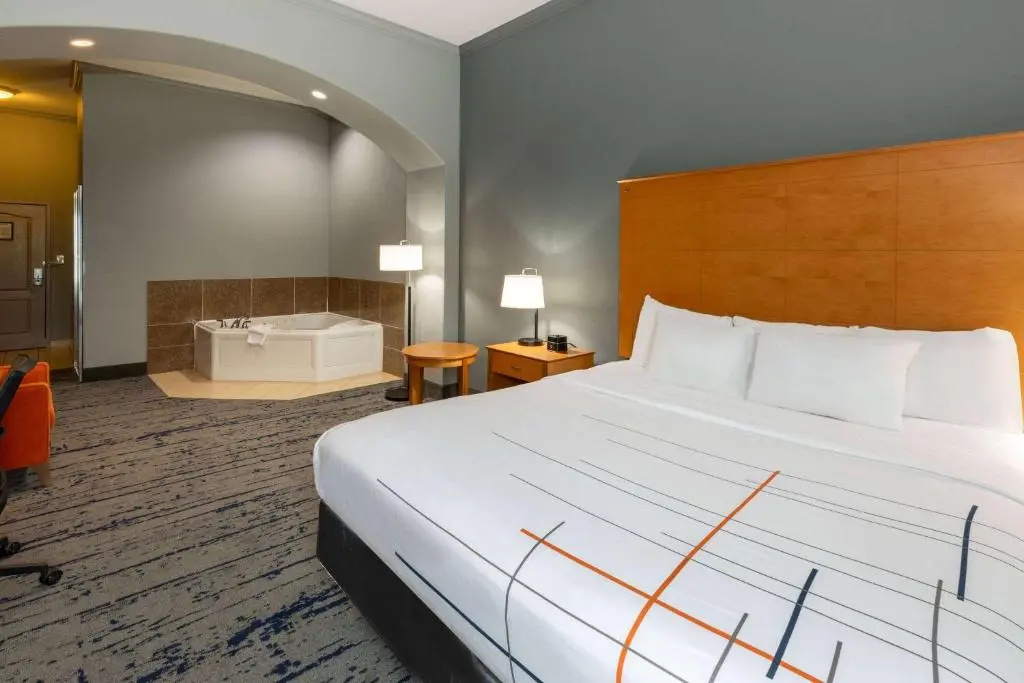 La Quinta Inn & Suites by Wyndham Bridgeport - Chambres
