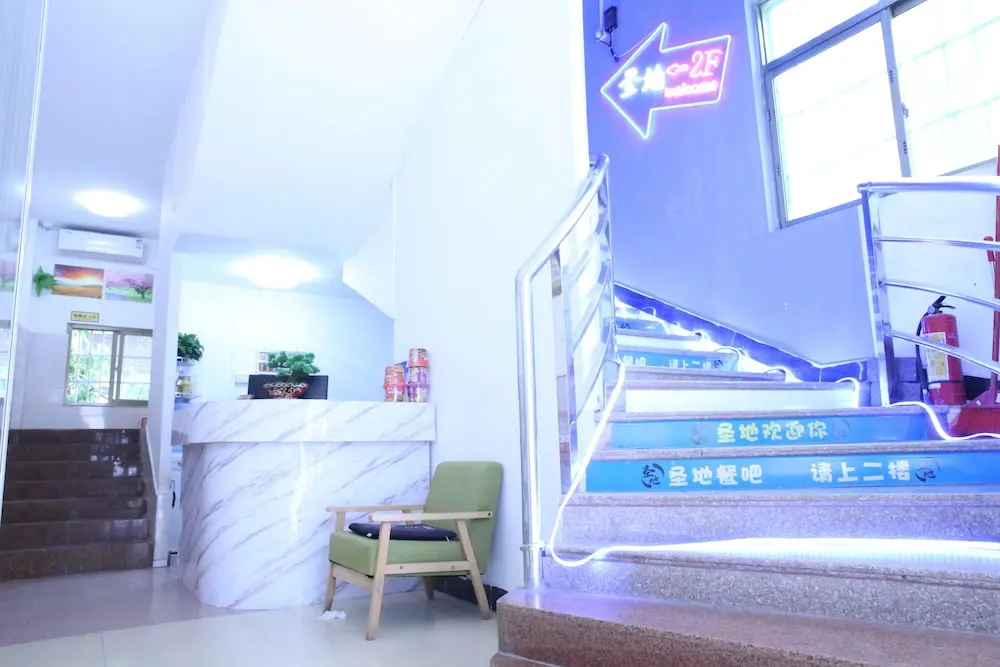 Balcony & Terrace