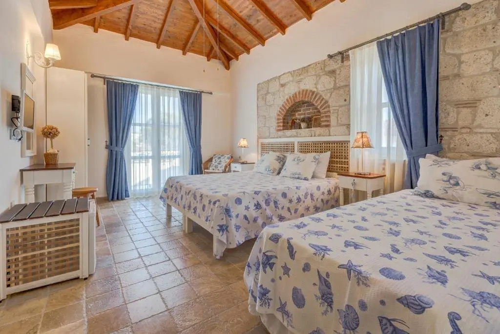 Superior Triple room