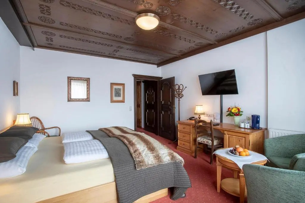Hotel Neue Post - Chambres