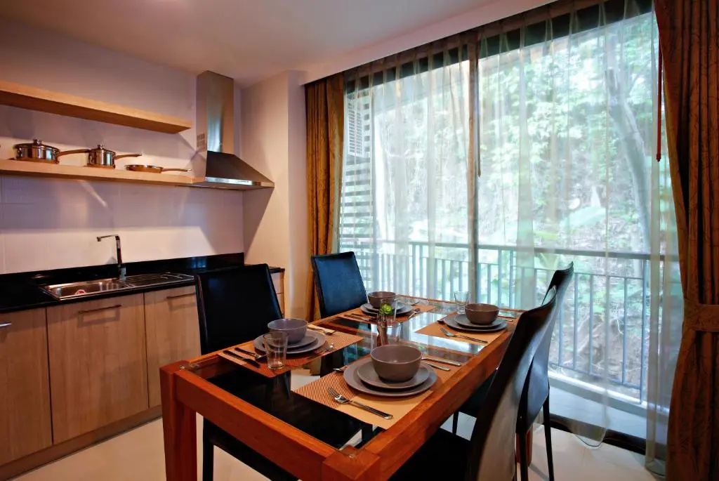 1 Bedroom Apartment