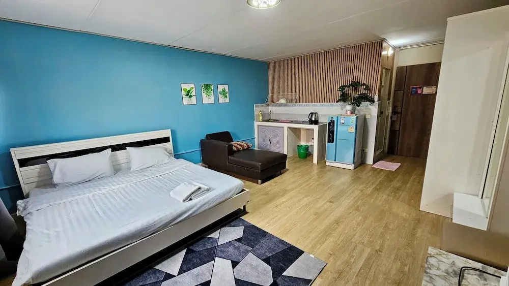 IMPACT Muang Thong Thani,daily rental room, Muang Thong Popular Condo C5 — фото