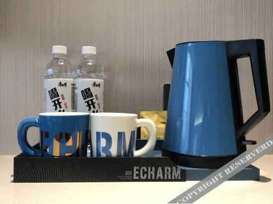 Food & Beverage