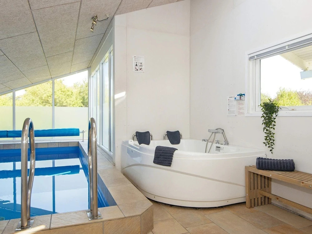 10 Person Holiday Home in Juelsminde-by Traum