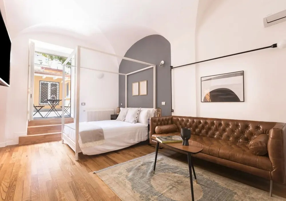 Deluxe Apartment