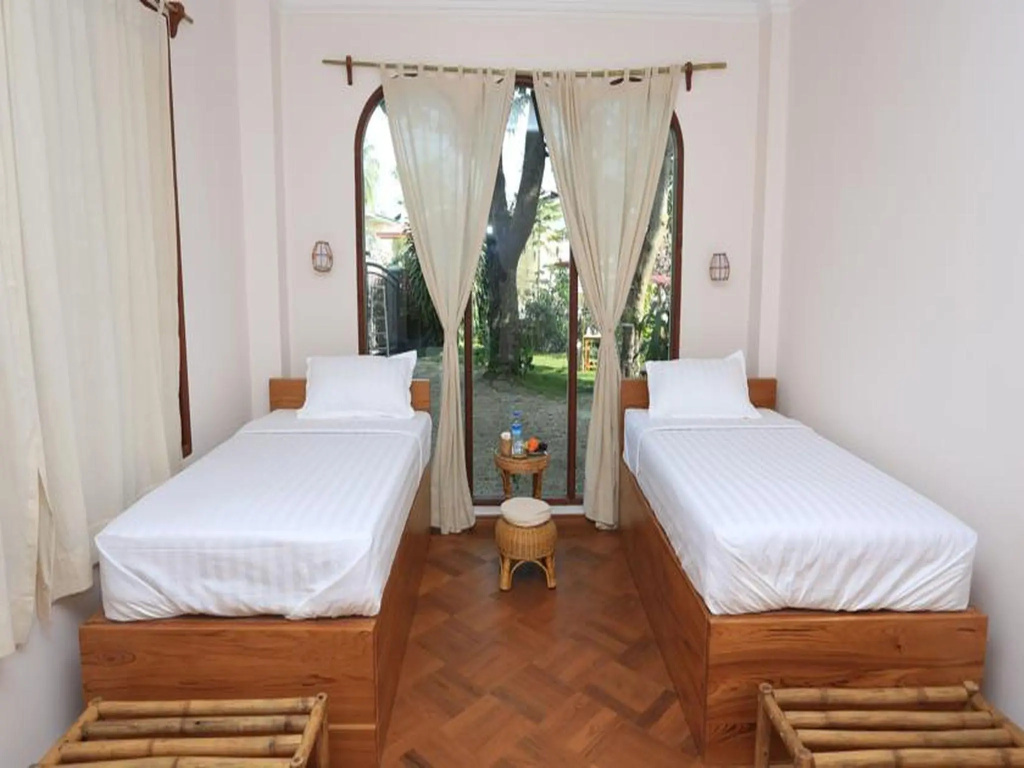 Superior Double room (full double bed)