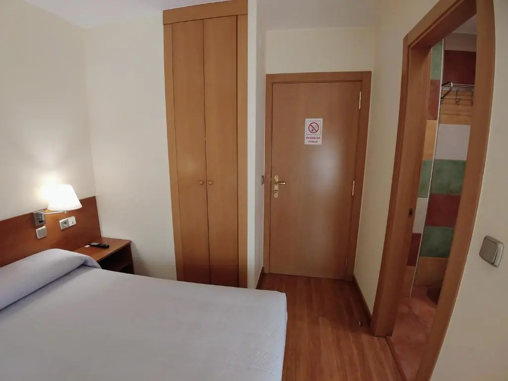 Hostal Prada Borges - Chambres