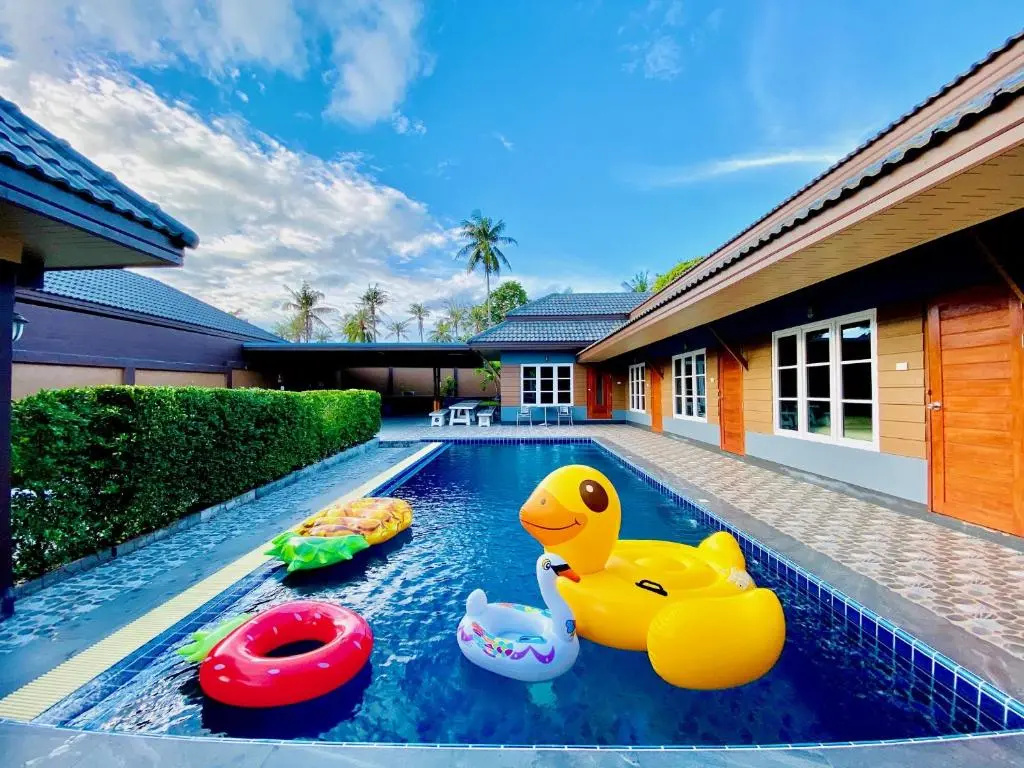 6 Bedrooms Cottage