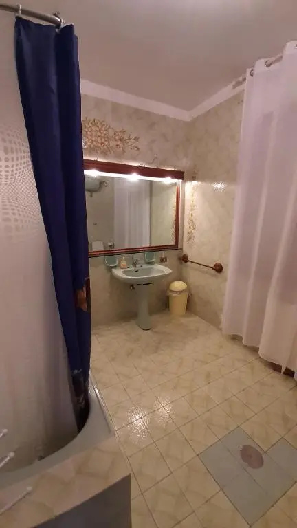 Standard Double room with balcony (full double bed)