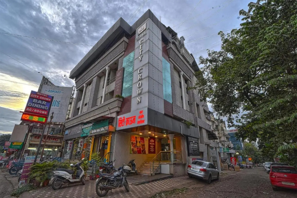 Hotel City Crown