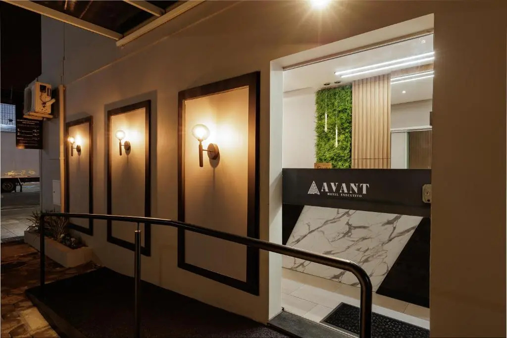 Lobby & Reception