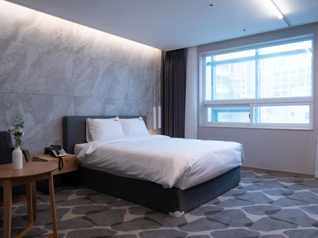 Standard Double room (full double bed)