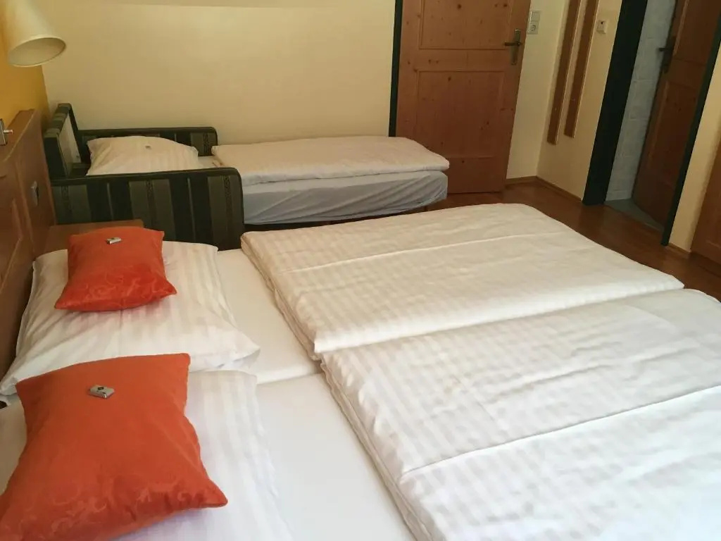 Hotel Garni Zur Post - Chambres