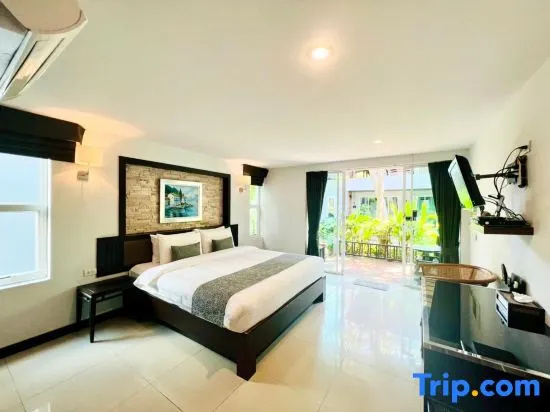 Standard Double room (full double bed)