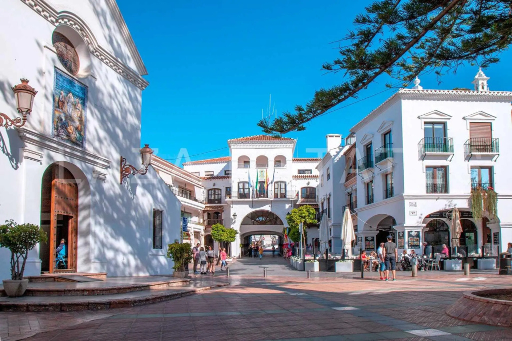 Spectacular sea views from Solana 5 street, Nerja