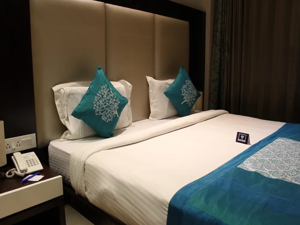 OYO 2617 Hotel Samrat Heavens - Chambres