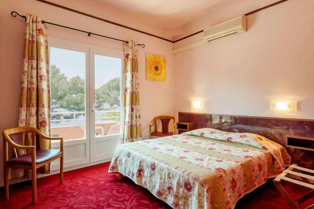 Hôtel Le Provençal