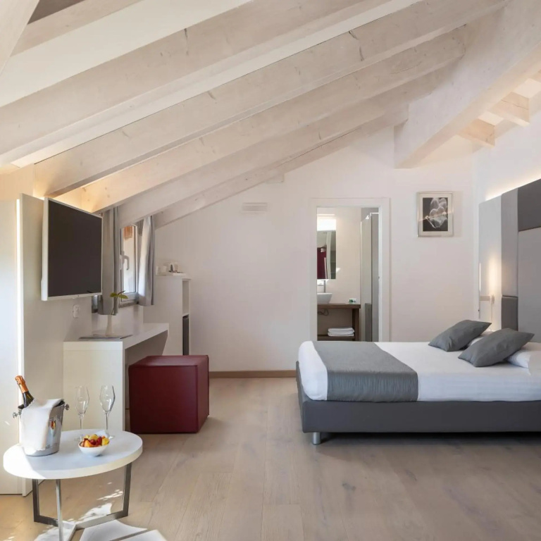Hotel photo 39