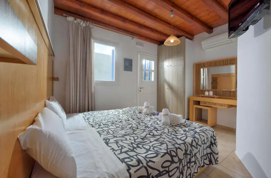Adonis Rooms - Chambres