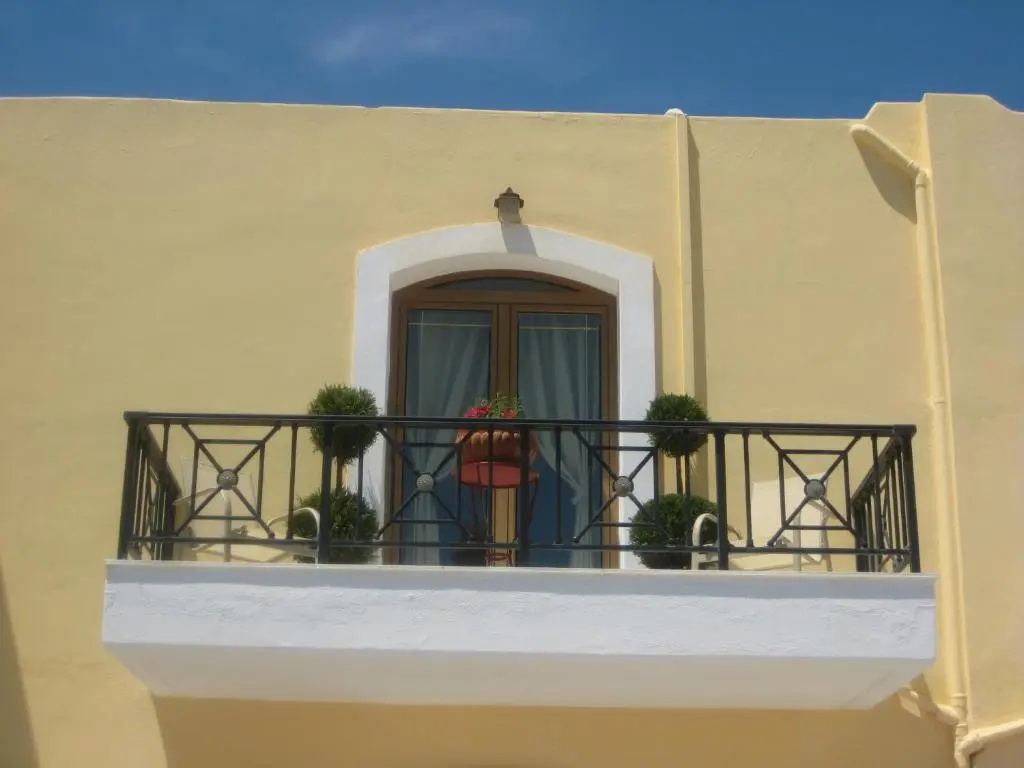 Standard Double room with sea view (full double bed)