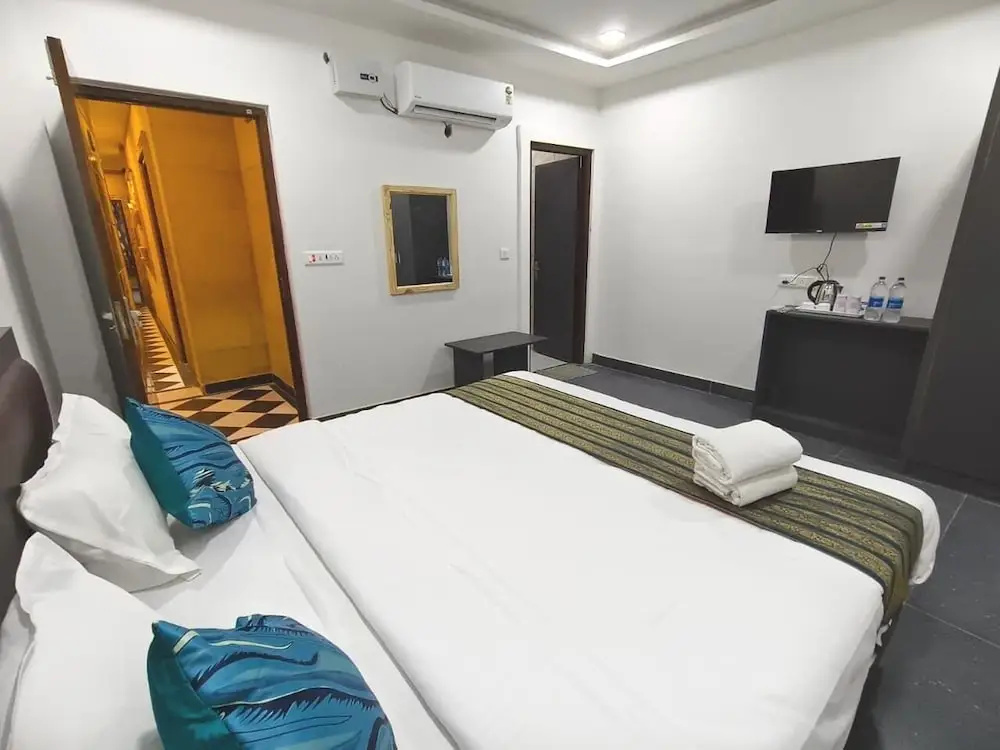 Hotel Jodhani Regency — 2