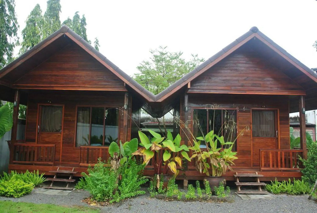 Ruenthong Resort Surat Thani
