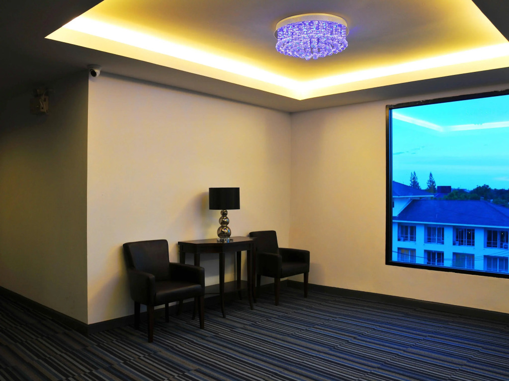 Mantra Varee Hotel — фото 3