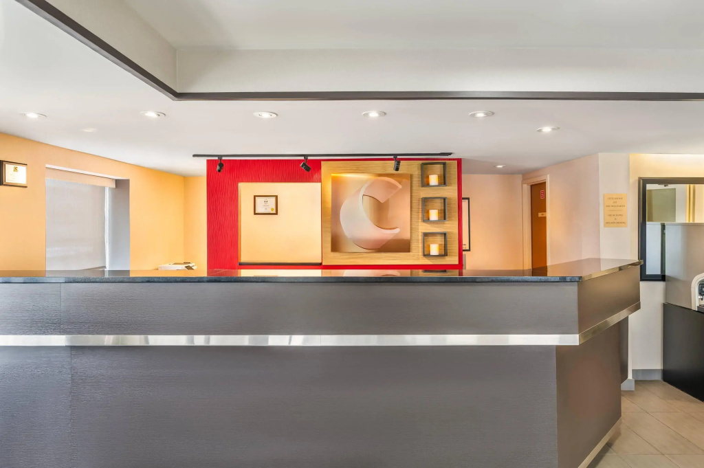 Comfort Inn Laval - Général