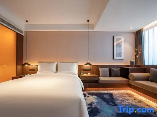 Standard Double room with river view (full double bed)