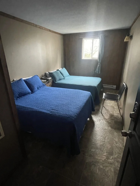 Economy room