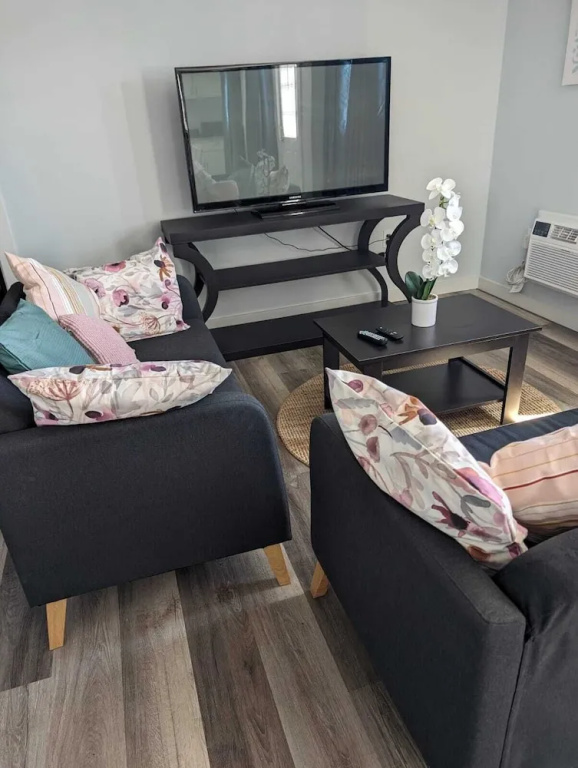 3 Bedrooms Cottage with ocean view