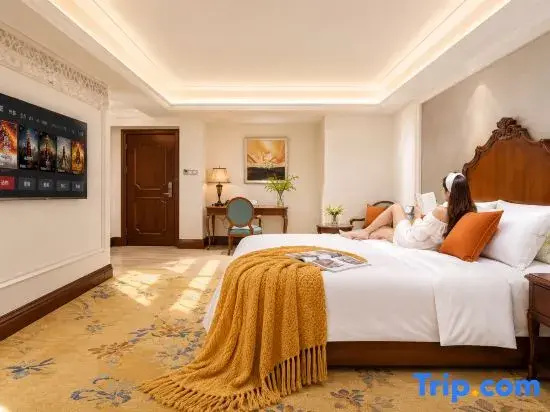 Standard Double room with balcony (full double bed)