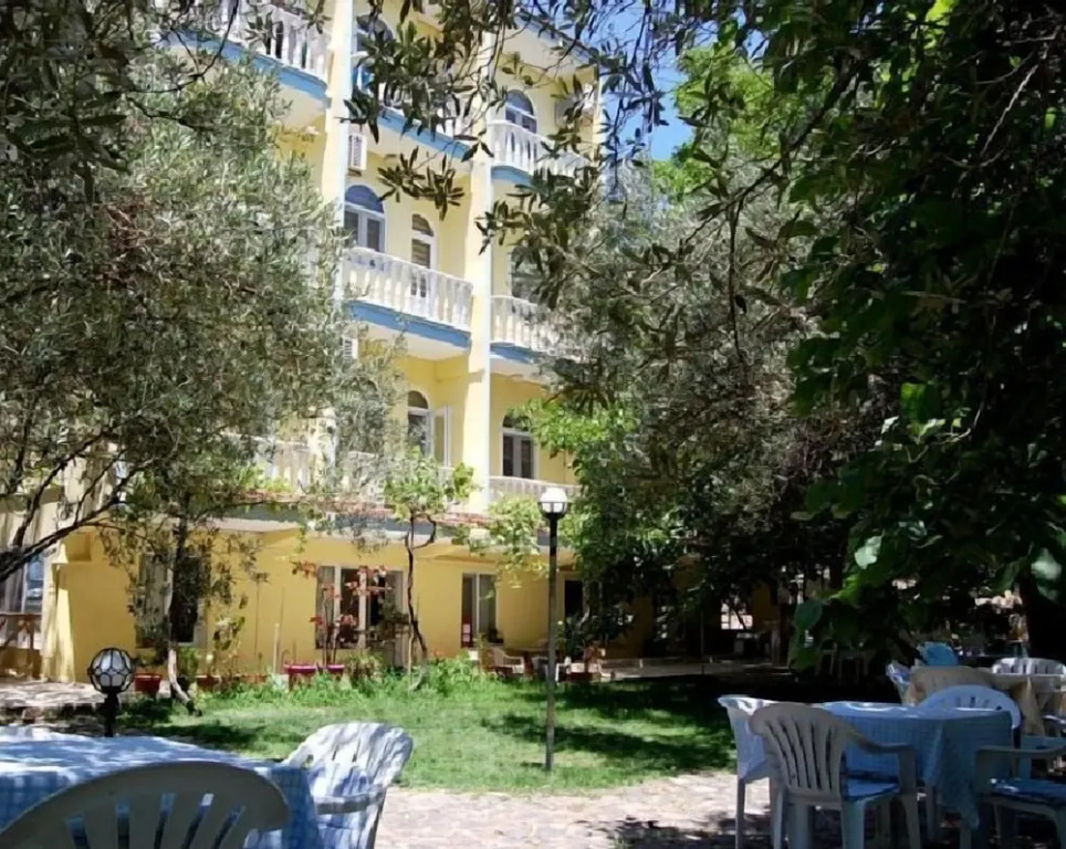 Hotel photo 11