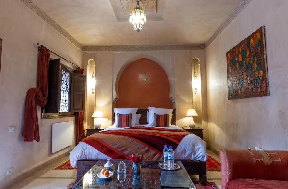 Deluxe Double room with pool view (full double bed)