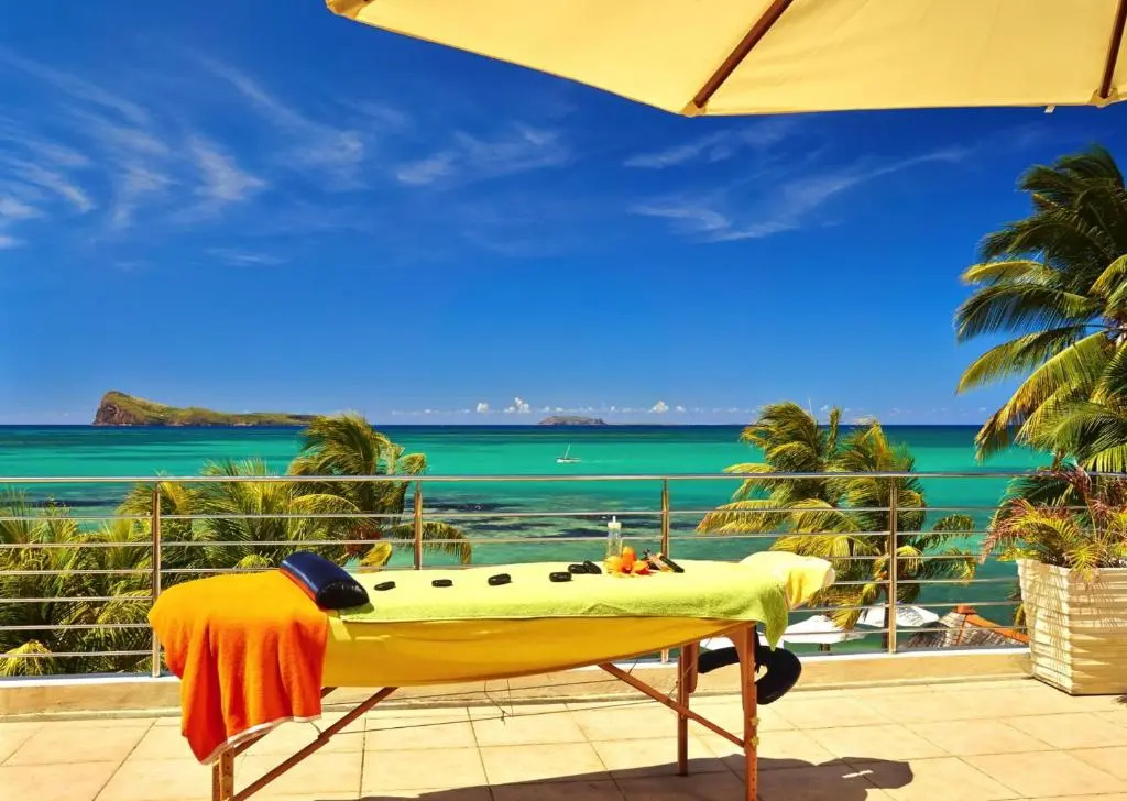 4 Bedrooms Penthouse Apartment with sea view