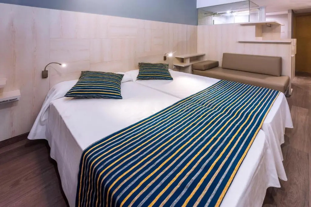 GHT Sa Riera Hotel - Chambres