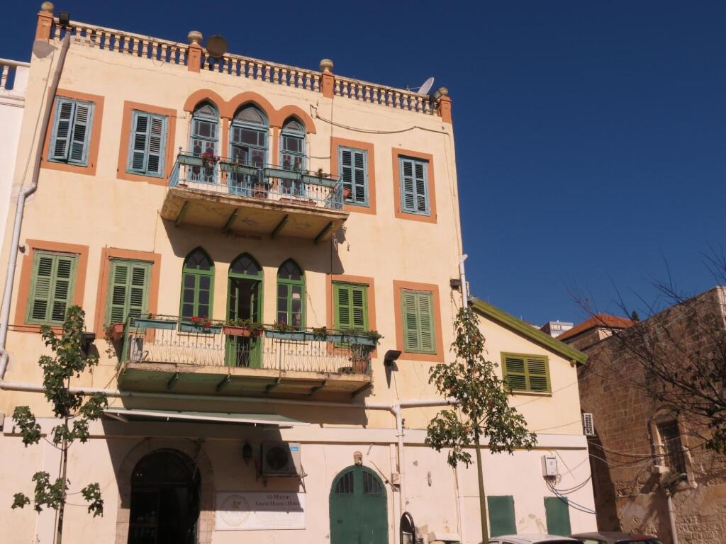 Al-Mutran Guest House