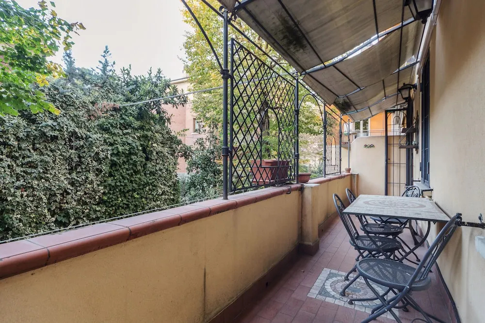 Secret Garden Apartment Bologna