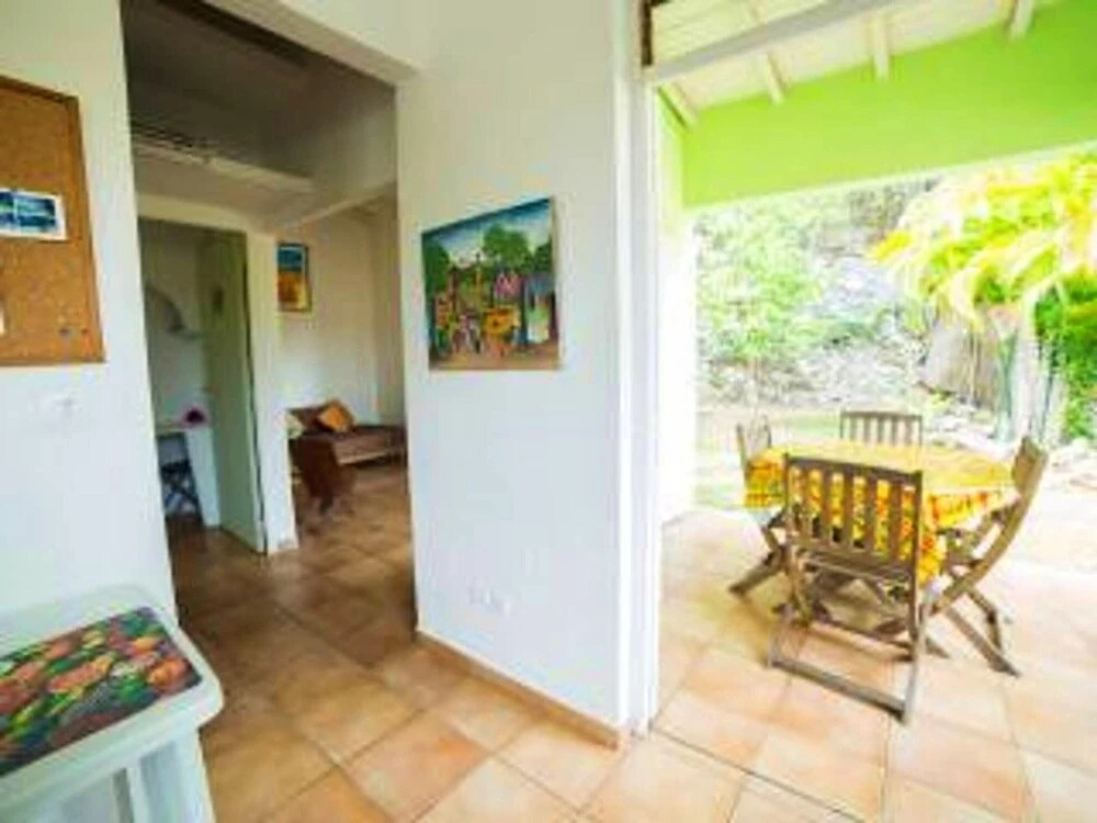 House With one Bedroom in Le Gosier, With Furnished Terrace and Wifi - 1 km From the Beach