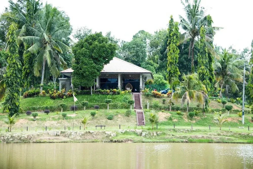 Kampung Bongsu Farm Stay