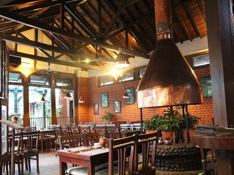 Food & Beverage