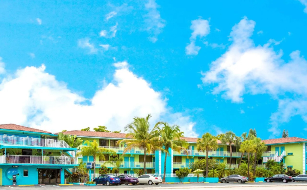 Beach & Waterfront